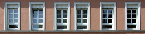 Fensterbankgesims oder Sohlbankgesims