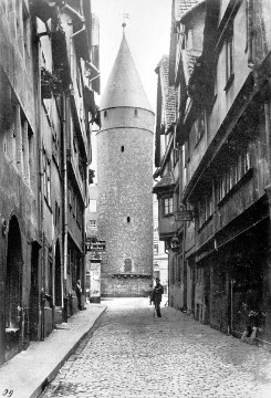 Bild [5]: „Druselturm“ in Kassel mit einem Durchmesser von 9,20 Meter.