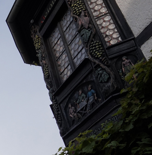 Butzenscheiben in der historischen Altstadt von Rüdesheim